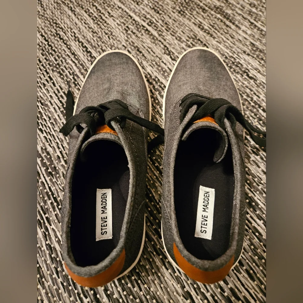 Steve Madden Fenta Mens Sneaker (Size 8M)